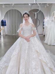 -艾米丽婚纱礼服