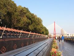 -滨江国际广场-地下停车场