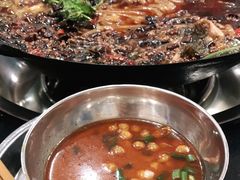 -鸿顺老铁锅美蛙鱼府(解放碑店)