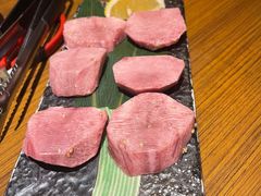 上等牛舌-炼火烤肉店