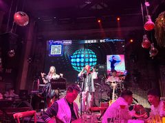 -胡桃里乐队酒馆(鎏嘉码头店)