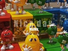 -m豆巧克力世界(上海世茂广场店)