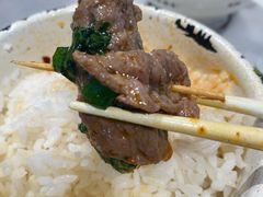 香菜牛肉-成都你六姐·牛肉冒菜·麻辣香锅(长泰广场店)