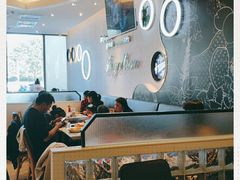 大堂-必胜客(绿地新都会店)