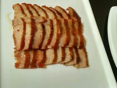 -河畔春天时尚餐厅