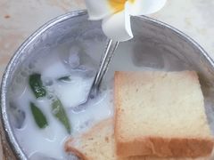 睡映椰-啰啰冰屋(景洪总店)