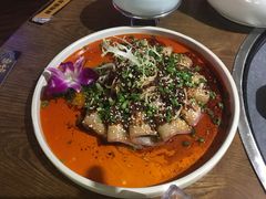 蒜泥白肉配面-三人行骨头王火锅(长寿店)