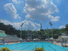-越秀山游泳场