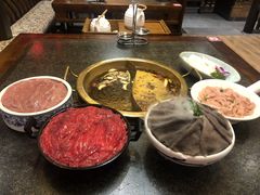 -小天鹅火锅·一线江景洪鼎旗舰店(洪崖洞店)