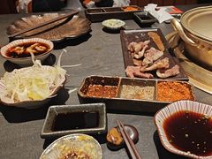 -铭牛烧肉·和牛海鲜自助(高新月牙湖店)