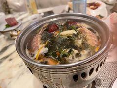 -雍和会海鲜姿造自助(湖东路店)