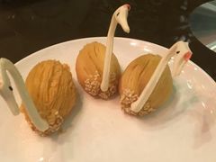 天鹅榴莲酥-富力万达嘉华酒店-品珍中餐厅(水果湖店)