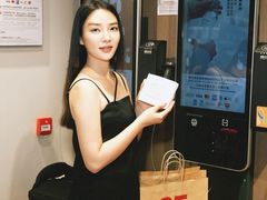-香港ELEMENTS圆方