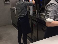 -瑞幸咖啡(新生活广场紫金山路店)