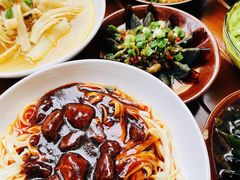 -李与白包子铺(桐梓林店)
