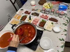 -海底捞火锅鲜切牛肉主题店(长寿路店)