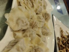 酸菜猪肉馅-黄家饺子东北特色菜馆(湖滨商业街店)
