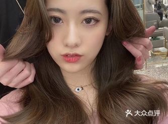 网红韩式造型烫  烫了一个最近很火的网红刘海 
