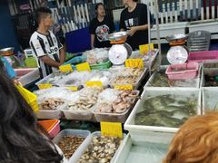 -拉威海鲜市场
