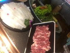 -老牌坊云南鱼豆花火锅(爱建店)