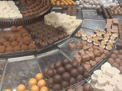 -Laderach 莱德拉(上海环贸iapm店)