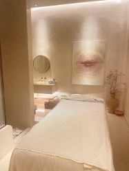 -依霖·艺术·SPA