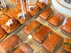 -VERIE BAKEHOUSE