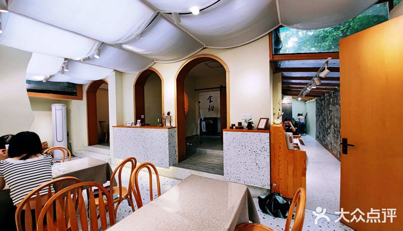 街边令少女心满意足的国风甜品店