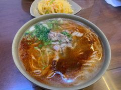 -亮亮面馆(经六路店)