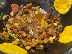 -鲁员外地锅鸡地锅鱼(古墩路店)