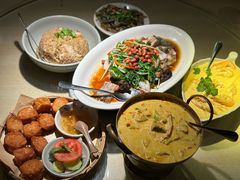 -大头虾越式风味餐厅(光明广场店)