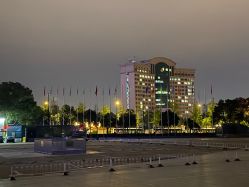 -水灵珑美容造型中心