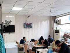 大堂-洪峰浩老北京烧饼夹肉(角门路店)