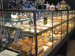 面包甜点陈列柜-米洛克欧洲蛋糕(西南路店)