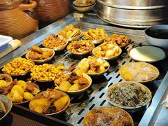 -董哥山城碗碗香(美专校街店)