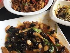 -鸿兴楼酒家嘉山路店