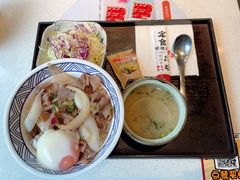 招牌牛丼温泉蛋饭-京和风食堂·定食寿喜锅(保利樾广场店)