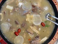 -牛得很·鲜牦牛肉烧烤·牛羊肉菌汤锅(康定店)