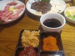 -小花花炭火烤肉·十五年延吉风味(左家庄店)