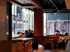 大堂-The Habit Burger Grill 哈比特汉堡(复兴soho店)
