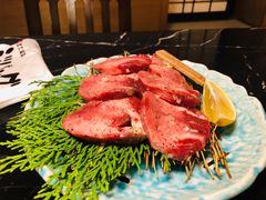 厚切牛舌-山川小町·极番烧肉(新地假日广场店)