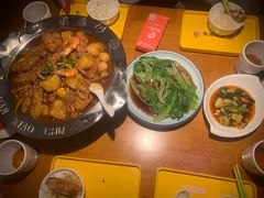 -钳小厨疯味1987肉蟹煲(美一城广场店)