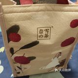 环境： 凯德一楼，公交站方向，虽然在门口旁边