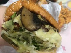 -The Habit Burger Grill 哈比特汉堡(复兴soho店)