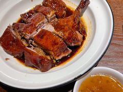 招牌明炉烧鸭-皇后餐厅-煲仔·小菜·打边炉(古北店)