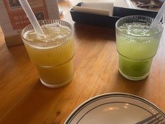 -Thanks美式餐厅(汉堡咖啡店)