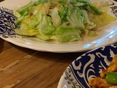 油渣圆白菜-山城遇宴·重庆江湖菜(五道口银谷大厦店)