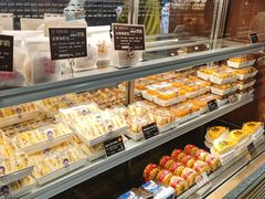 面包甜点陈列柜-丁香西饼屋(桂林路店)