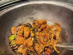 -挂旗柴锅鸡(蚌山区嘉年华店)