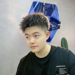 点击看大图 -诗悦发型烫染SALON